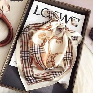 Mulberry Silky Neck Scarf Classic Chain Plaid Print Versatile Scarf